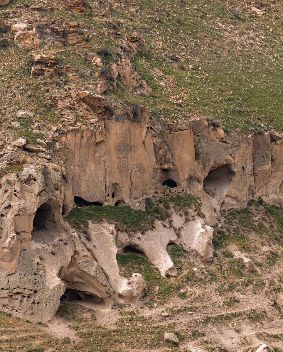 Discover the hidden beauty beneath the surface in the Bostanlar Stream Cave, a fascinating natural wonder. #Kars