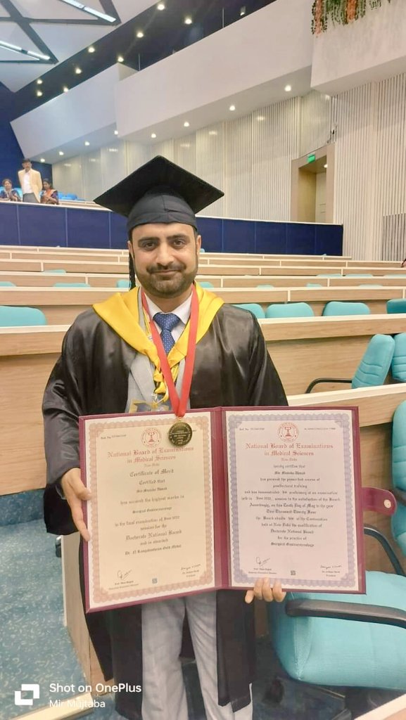 Dr. Mir Mujtaba Ahmad, a Surgical Gastroenterologist from J&K, receives the esteemed Dr. N Rangabashyam Gold Medal for Academic Excellence at the 22nd National Board Of Medical Examinations conference.

 Congratulations sir! 🎉

#MedicalExcellence  #surgicalgastroenterology