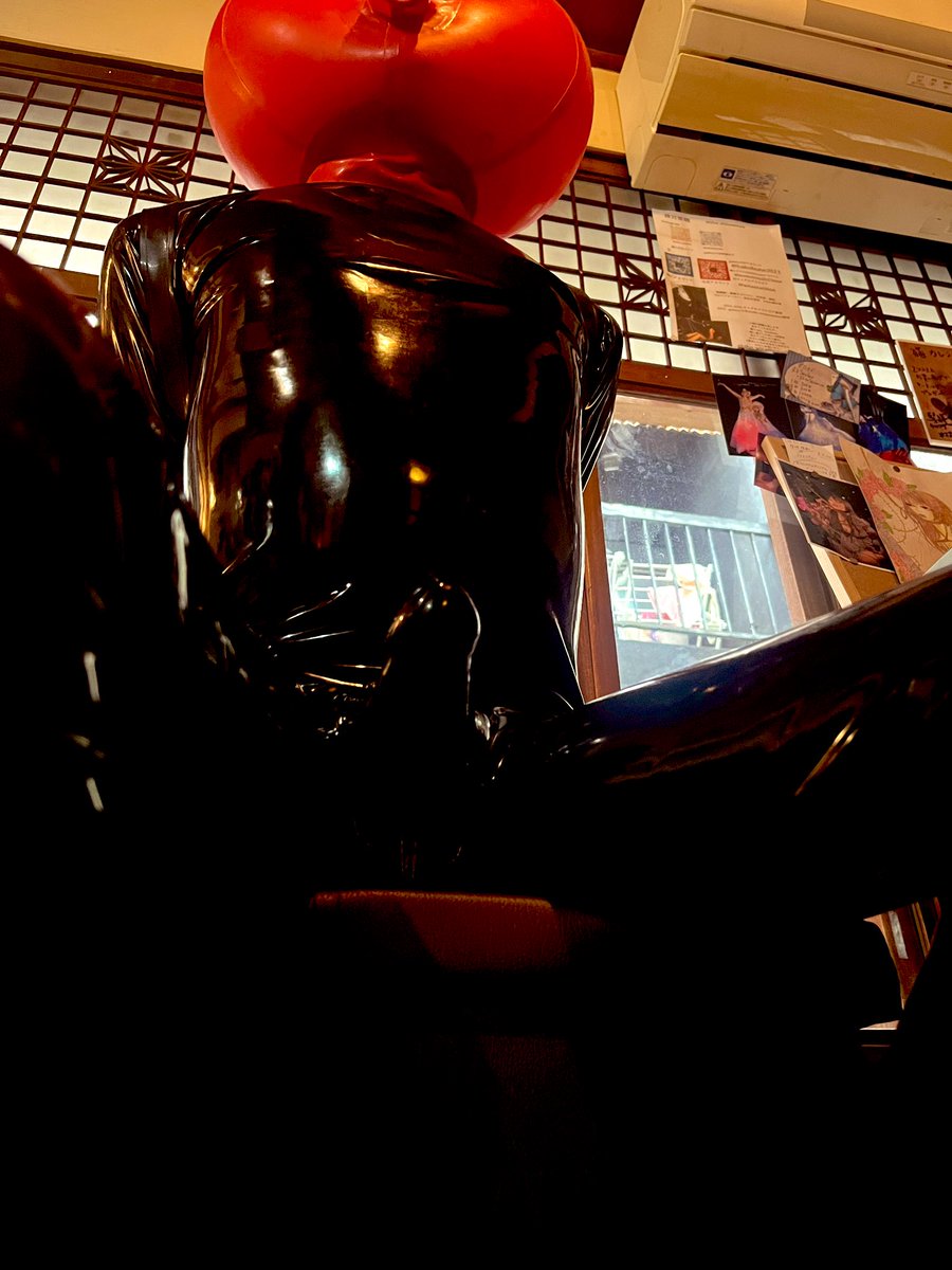 luckyrubbergirl's tweet image. 方舟さんのラバーウィークの初日にお会いした
えっちんぽ君も載せておきます🫣