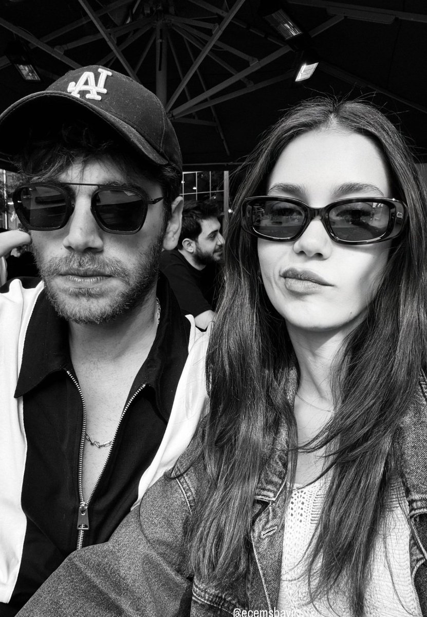 mavisyritedizi's tweet image. #EcEm Etkisi...❤️‍🔥😎

#OrNil // #KuruluşOsman 
@ecemsbayir @Emrbeyy
