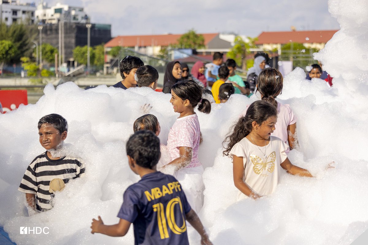 Day 2 of Ufaa Festival! We had a blast with the water games and activities! There’s more fun in store, so don't miss out on the FIREWORKS extravaganza tonight at 9:55! #HappyChildrensDay #MyHulhumaléDay #WithHDC #MyHulhumalé
