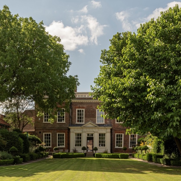 OPEN TOMORROW 12th MAY 10-4pm Fydell House South Square, Boston,PE21 6HU Formal garden created in 1995. Yew buttresses, arbour, Dutch themed four parterres.Herbaceous plants,shrubs. Shade loving plants.Mulberry and walnut tree. A Victorian rockery. #NGS #opengarden #LincsConnect