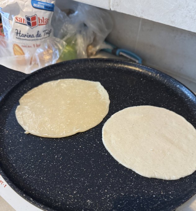 This week&hellip; I learned how to make flour tortillas, sucked @thereymilos dick, bought a stove AND carbon