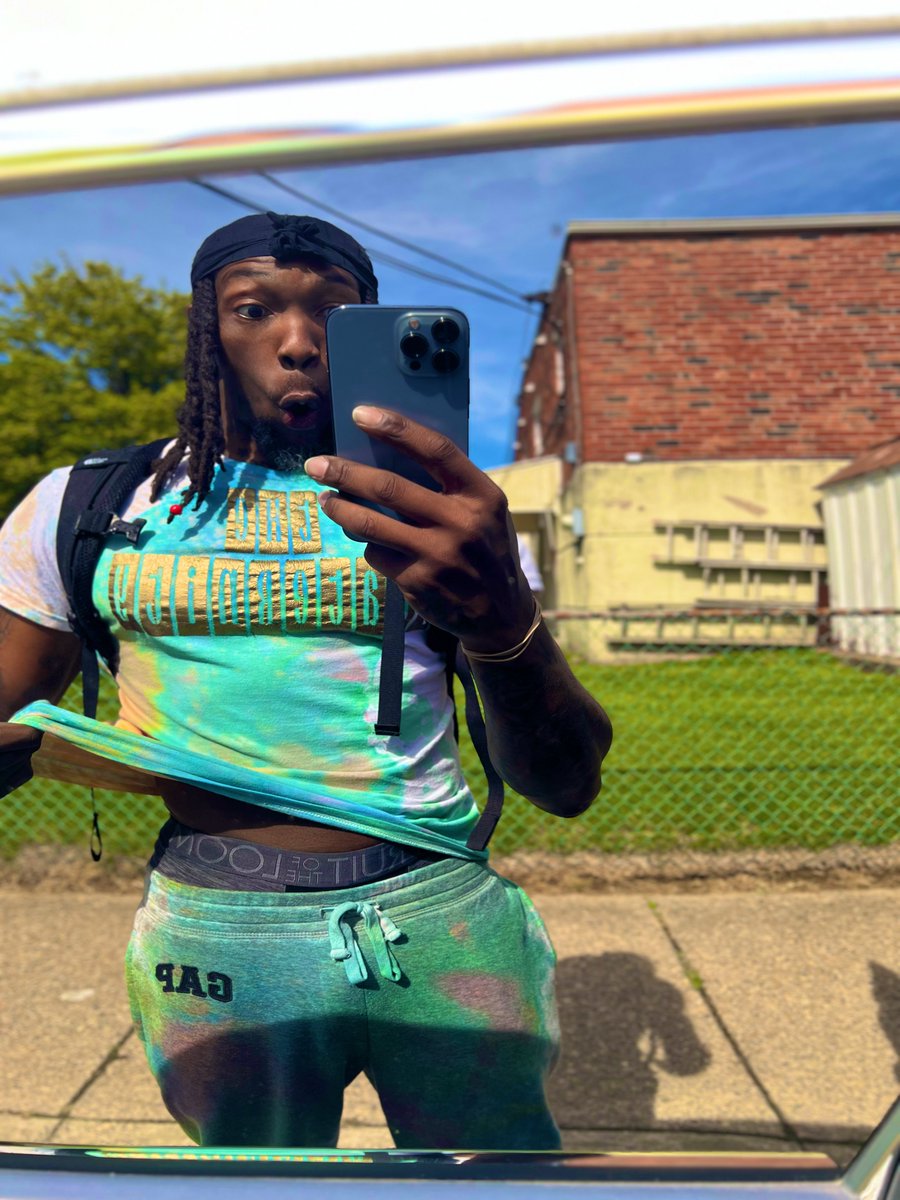 ThottiePippen_'s tweet photo. Clearly we’re a “decorated” father/daughter duo💚‼️
…this #GirlDad life is UNMATCHED🤌🏾
#ColorRun2024 https://t.co/IssL6FZlDT