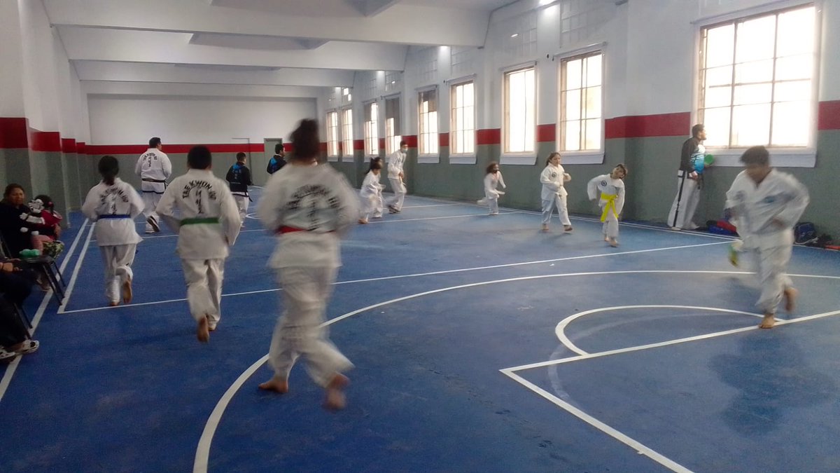#Huracan Obra de refacción en los salones 1er piso, debajo de la Houseman, en el Ducó. La gran cantidad de deportistas q se asociaron provocó que se refaccione y equipe  este espacio generando actividad diaria  deportiva en el Palacio  <a href="/droggiano/">Daniel Roggiano</a> <a href="/cosquemera/">Constanza CAH 🎈</a>