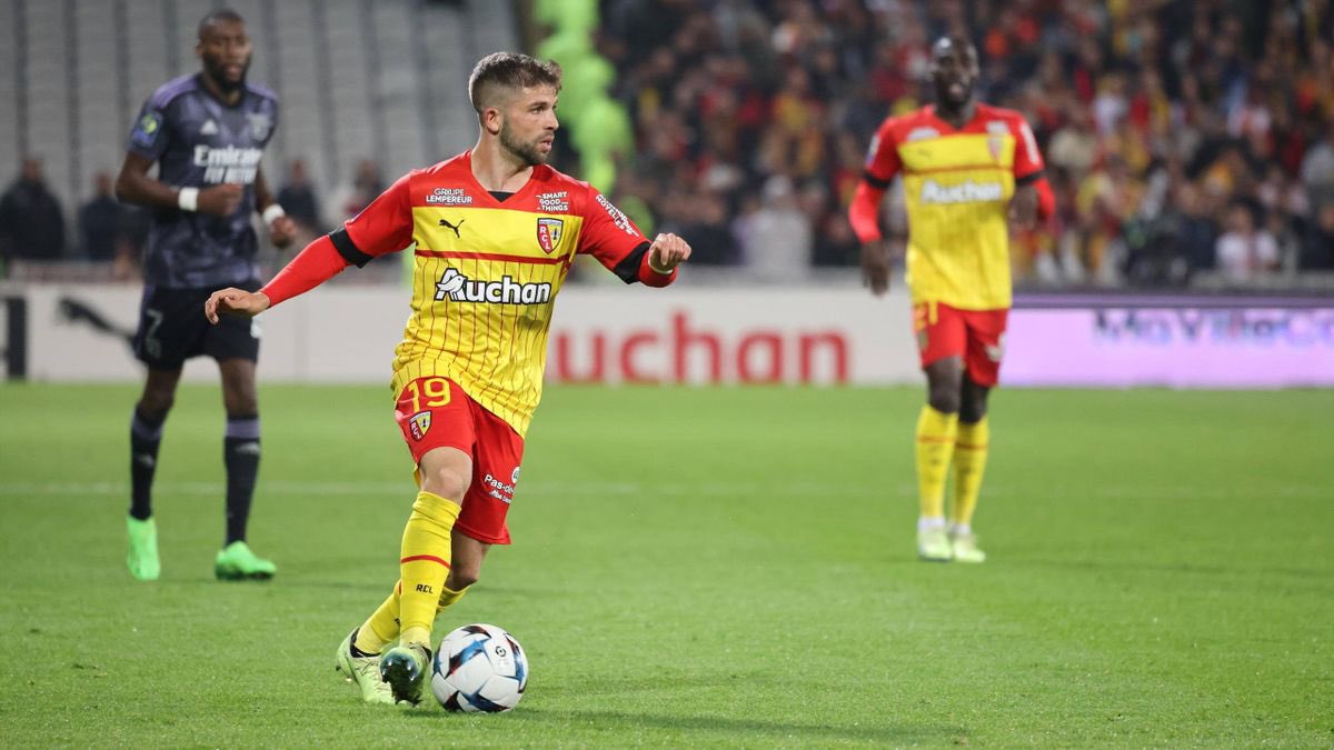 🚨JIMMY CABOT FAIT OFFICIELLEMENT SON RETOUR DANS LE GROUPE LENSOIS ! ❤️💛

Éloignés des terrains depuis Octobre 2022 pour cause d’une rupture du ligament croisé antérieur du genou gauche.

Le piston droit fait son retour dans le groupe pour le déplacement à Rennes ! 

#RCLens