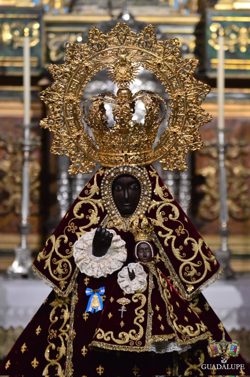 Altar de Besamanos de Nuestra Señora de Guadalupe. Foto: @HdadGuadalupe #TDSCofrade #TDSActualidad