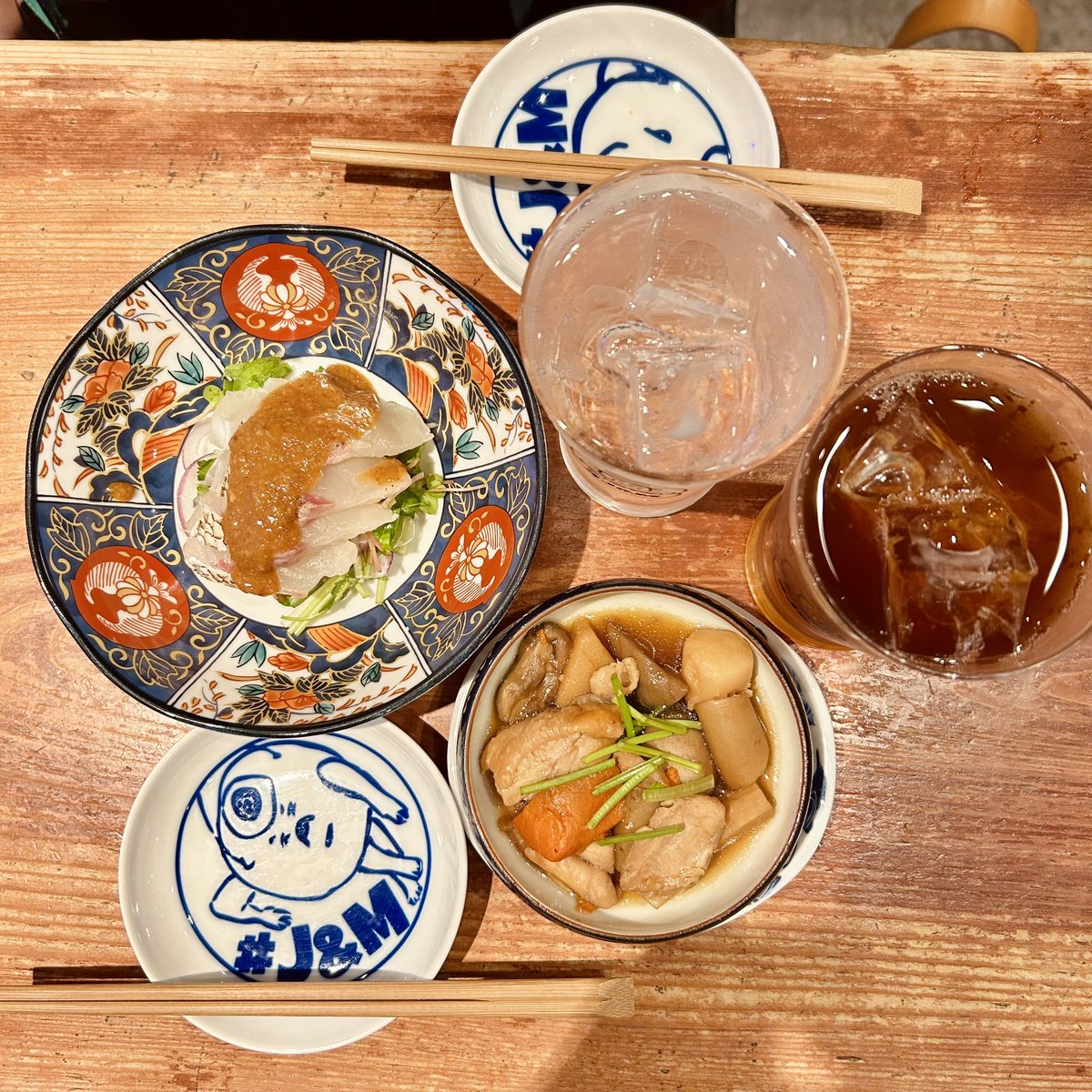 【心の栄養補給】
🍸ホテルバー飲み
🍶立ち飲み

GW明け怒涛の5連勤疲れ吹っ飛ばした😆
会社辞めても仲良くしてくれる元上司とサシ飲み👩‍❤️‍👩