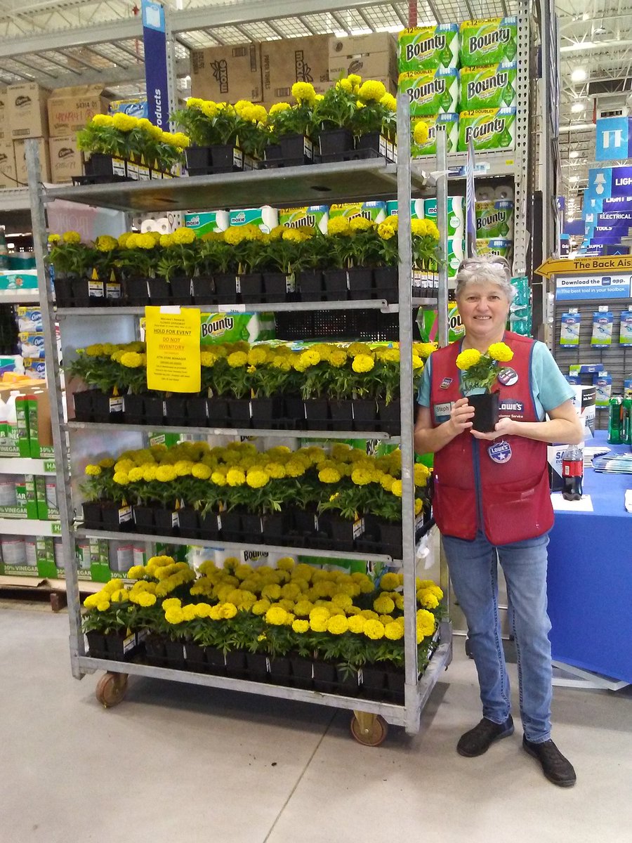 Happy Mother's Day Weekend from store #2826! Sign up for My Lowes Rewards and register today for your free marigolds! #thegoodstuff 🌞