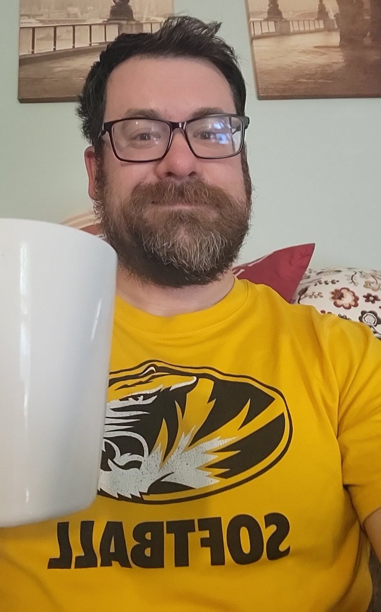 Just enjoying a morning coffee and figuring out how to best split my attention at work today... go get that 'ship, @MizzouSoftball! Cheers! #Mizzou #MIZ #OwnIt