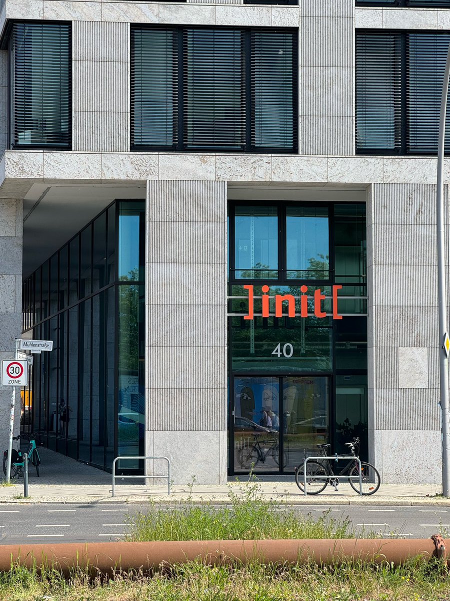 Peter Friese tweet media