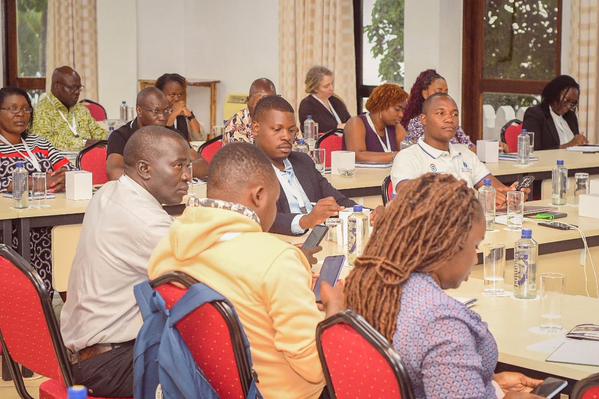 PwaniYouth's tweet photo. Daraja – Shared Services Platform Leadership, Coaching and Governance Conference 2024.
Our Board member and CEO participated in the two days conference on 7th and 8th in Mombasa 2024 in Mombasa, Kenya.nt. The Aspen Institute  @topfans 
#pwaniyoutynetwork  #Youthnaplanke https://t.co/gB4twwT5ZE