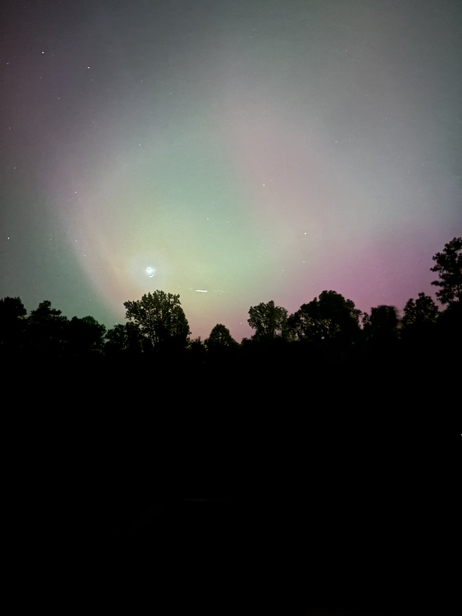Greer, S.C. last night 

#AuroraBorealis