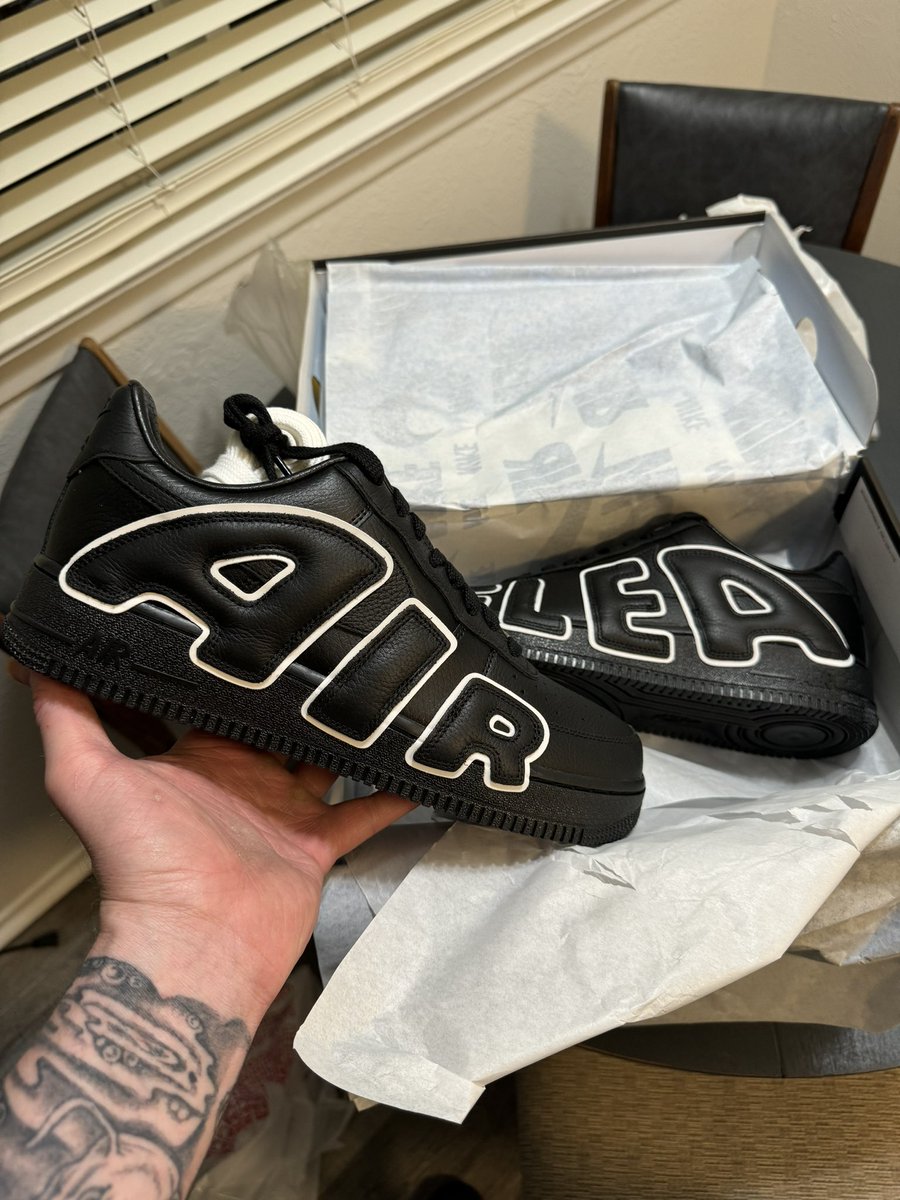 TypeCFilms's tweet image. That was fast #mailcall #cpfm #snkrs #snkrskickcheck #sneakerhead #life #lifestyle #tatted #cactusplantfleamarket