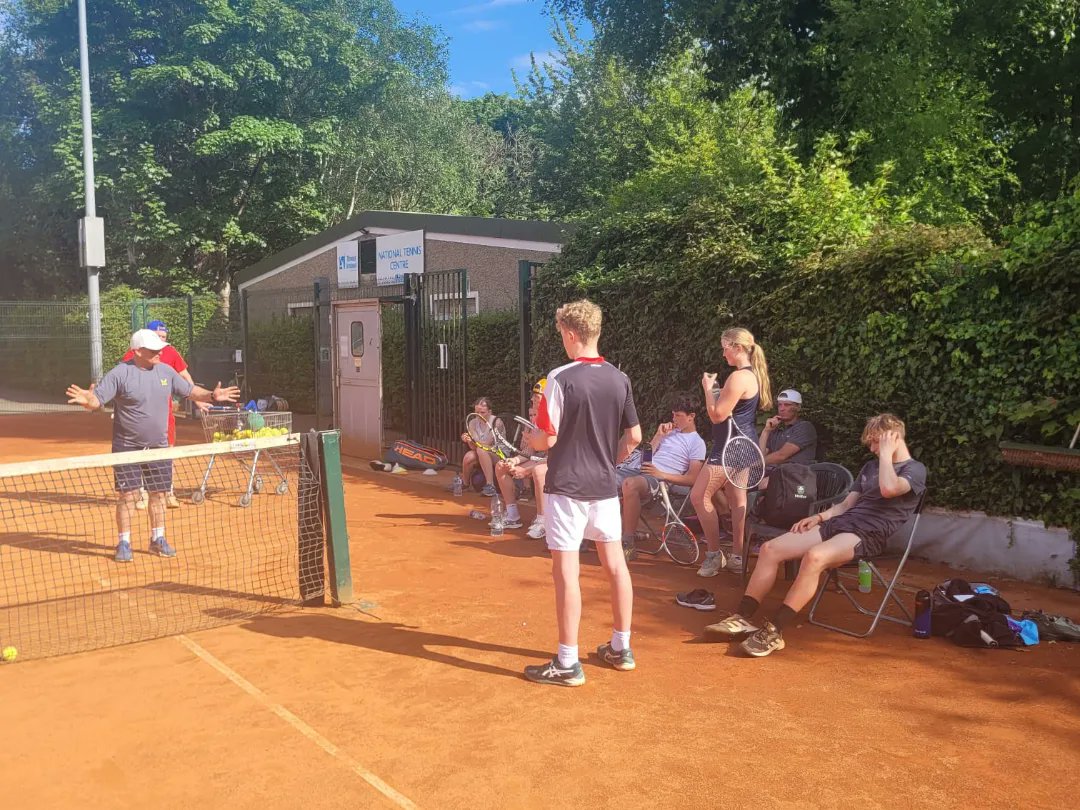 🤩What a day yesterday for our NPDP players as they were put through their paces by top international S&C trainer Matt Little! Matt tested the players, worked individually with them and finished with some generic movement work Massive thanks to Matt👏 @MattLittleSandC