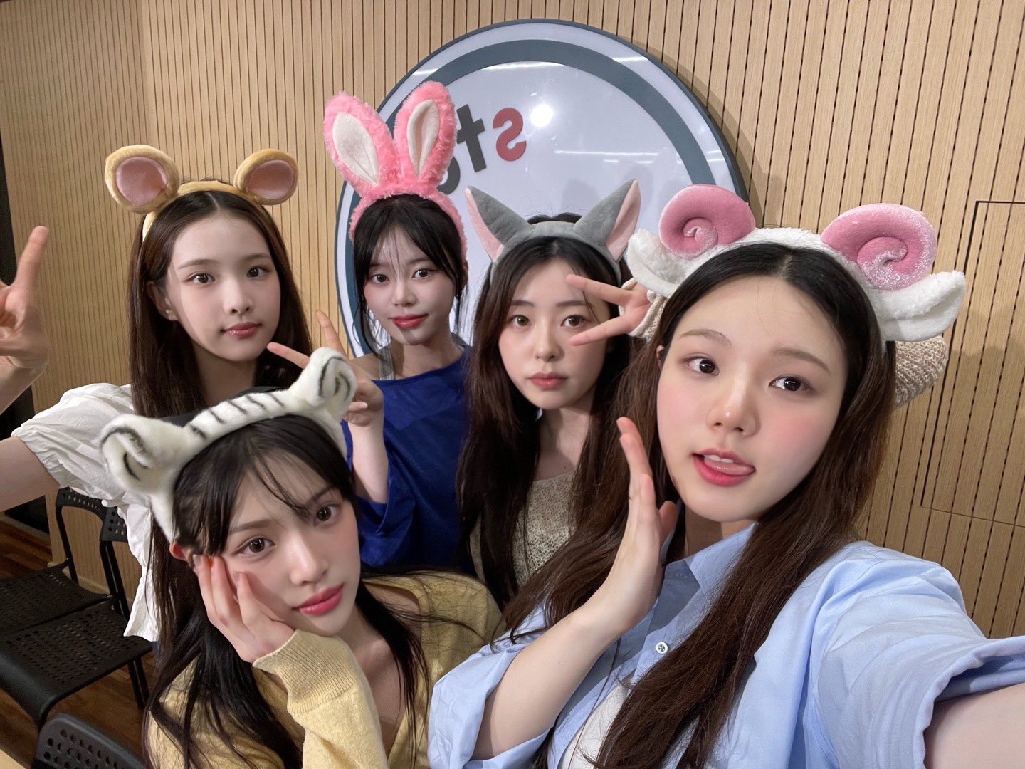 GNTk21pakAA9iQO?format=jpg&name=large