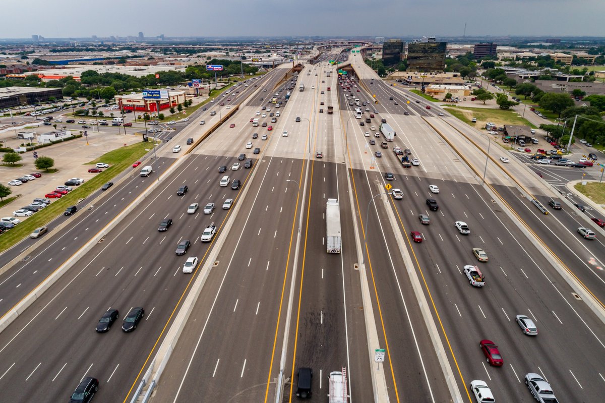 In the modernization of the US LBJ, we have implemented the innovative approach of 'managed lanes'. This revolutionary technology provides a more efficient and safer travel experience - here's what it's all about! 🚗 ferrovi.al/t022sbh1lc/