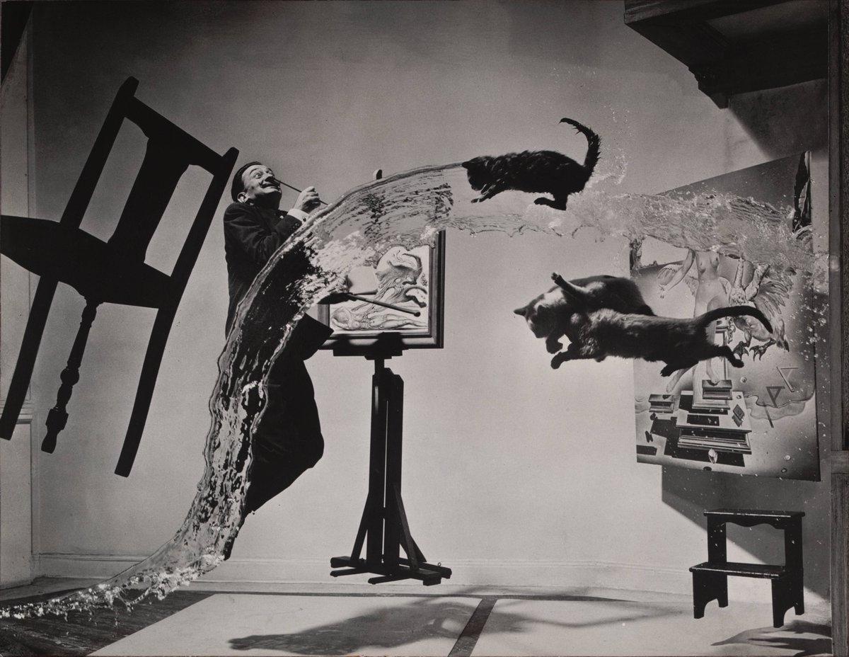 🎂 Happy birthday to Salvador Dalí, who was born on this day 120 years ago!

This iconic photo was a collaboration between Dalí and photographer Philippe Halsman. It took them 28 tries to get it right.