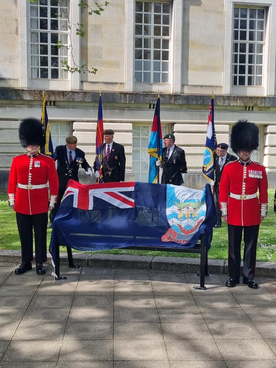 GrumpyVeteran2's tweet image. I attended a #Falklands memorial bench dedication in #Swansea this morning. It was fund raised and organised by a former Islander who would like to do the same in #Cardiff. Can anyone on here or in @cardiffcouncil point me in the right direction of who to contact. @Sean4Llandaff