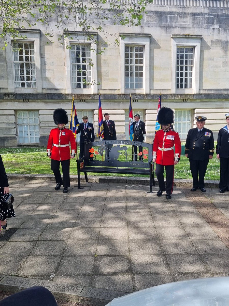 GrumpyVeteran2's tweet image. I attended a #Falklands memorial bench dedication in #Swansea this morning. It was fund raised and organised by a former Islander who would like to do the same in #Cardiff. Can anyone on here or in @cardiffcouncil point me in the right direction of who to contact. @Sean4Llandaff