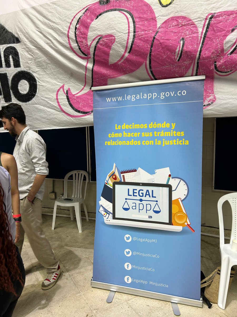 Acompañamos la última jordana de #GobiernoConLosBarrios en Cali, con @LegalAppMJ, espacio en el que invitamos a conocer más sobre nuestra herramienta web. En el #GobiernoDelCambio estamos comprometidos con el acceso a la justicia en todo el territorio 🇨🇴.