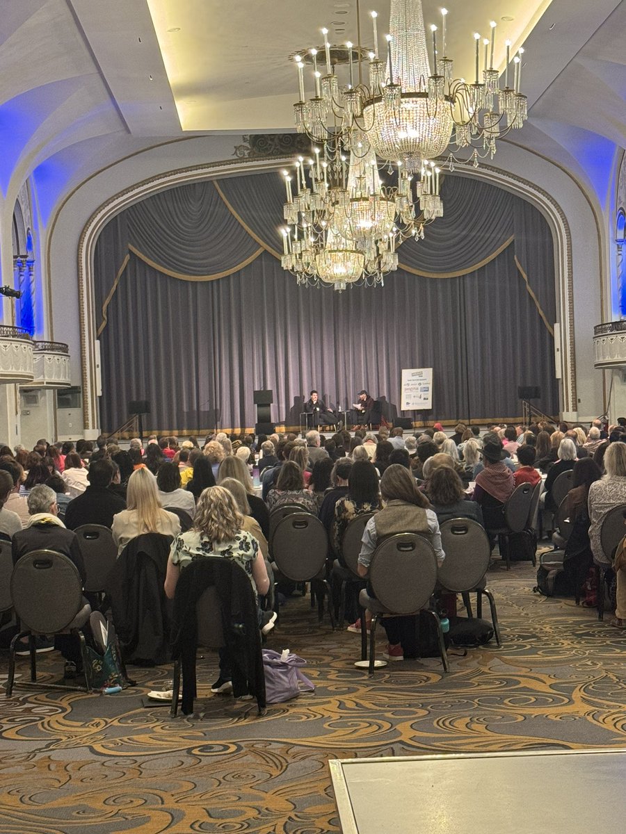 Wonderful being back at <a href="/GrubWriters/">GrubStreet</a> #Muse2024 <a href="/ElaineDimop/">Elaine Dimopoulos</a> <a href="/J_Escoffery/">Jonathan Escoffery</a> #WritingCommmunity #amwritingMG ✍️❤️