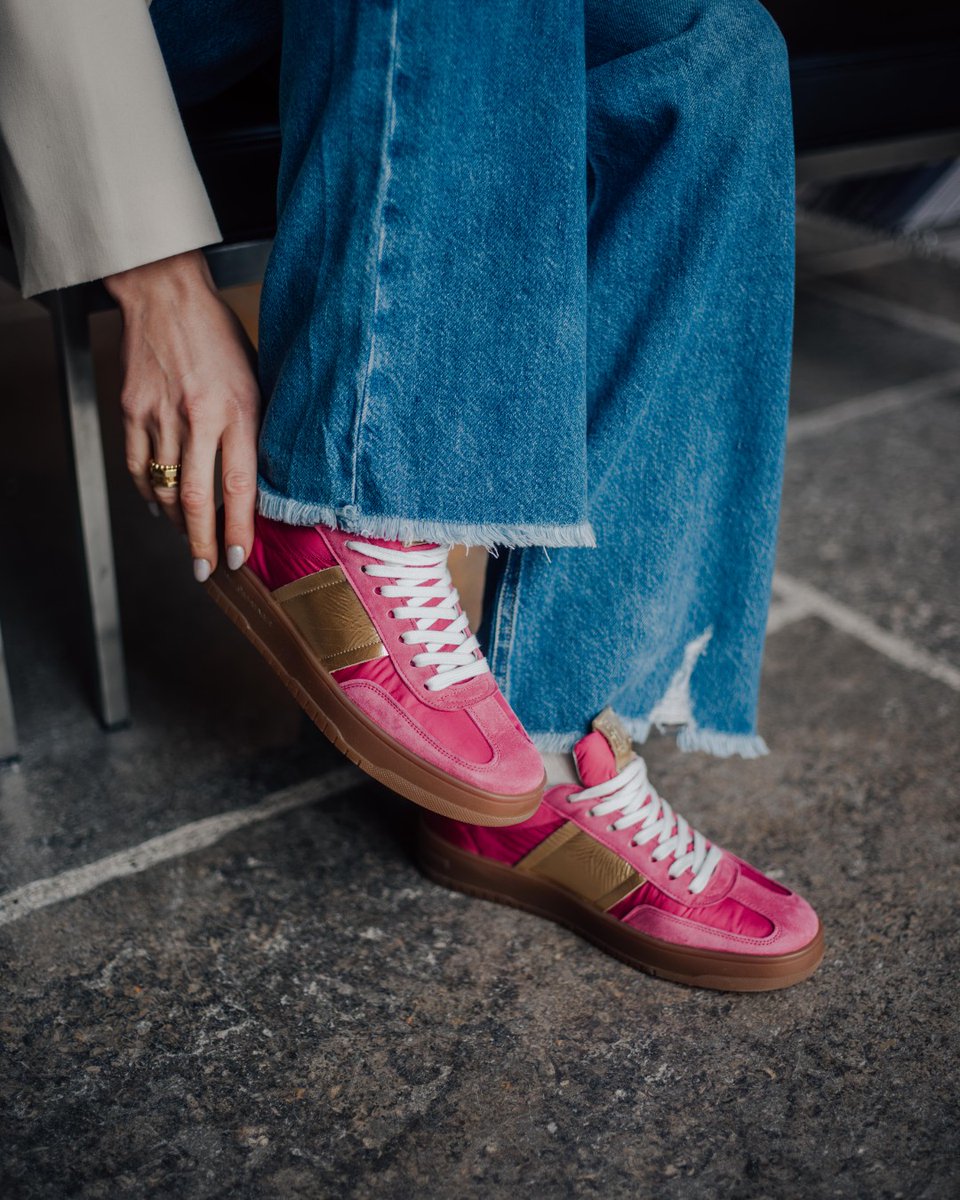 our pink DRIFT sneakers are a perfect match to your spring outfit. 

#kennelundschmenger #wecare #sustainable #new #springsummer #pink #summersneakers