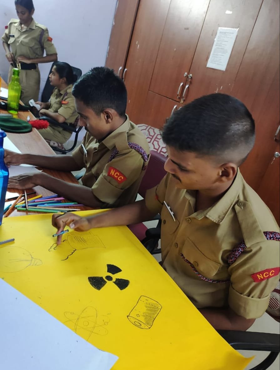 To inspire innovation & startup culture among the youth, NCC cadets of Avanthi Degree College of 3 Telangana Bn of Hyderabad Group celebrated 'National Technology Day-2024' with the theme 'School to Startups-Igniting Young Minds to Innovate'.