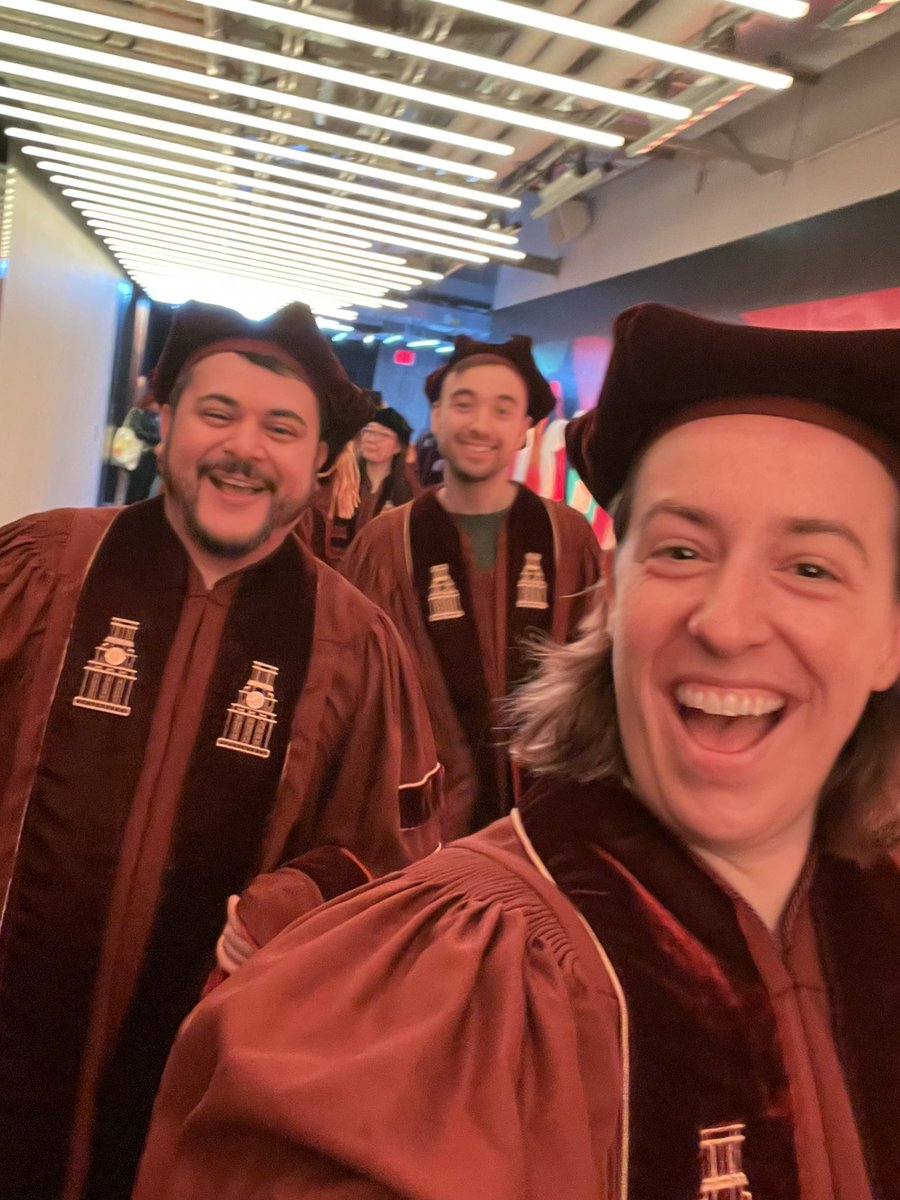 Ari Drew tweet media