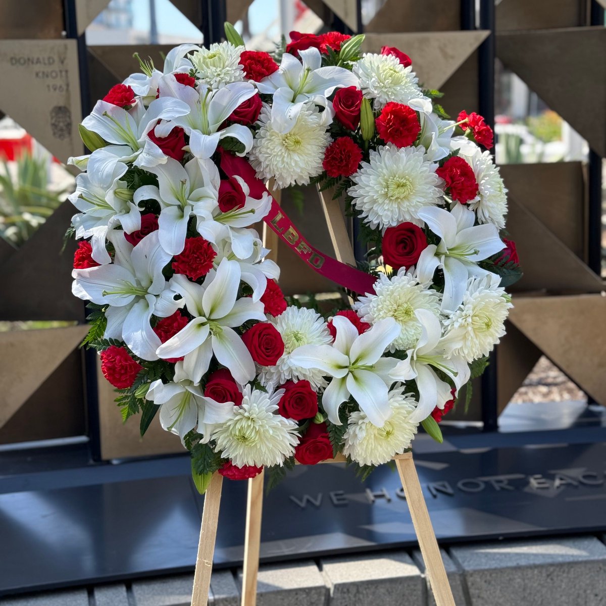 DrJoniLBC's tweet photo. This past Tuesday, our community came together to honor the men and women of the LBPD AND LBFD at the Annual Fire and Police Memorial Service. It was a reminder of the sacrifices made by those who have tragically lost their lives in the line of duty and their impact on our city. https://t.co/q01gCBgfZm