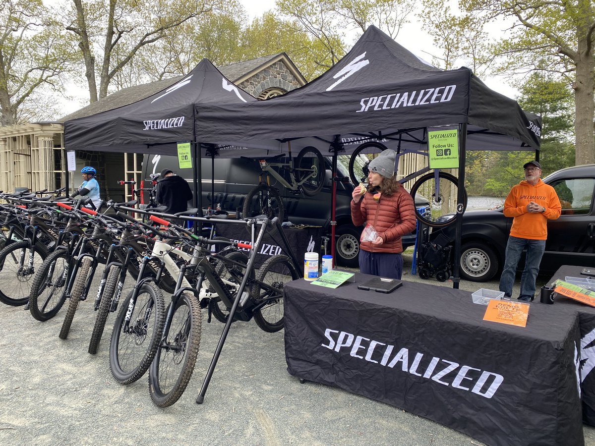 BikeMilton's tweet photo. A big turnout for the @FriendBlueHills @BlueHillsCC NEMBA Blue Hills Opener event at the @MassDCR Blue Hills Reservation! https://t.co/sr1v5CkQND