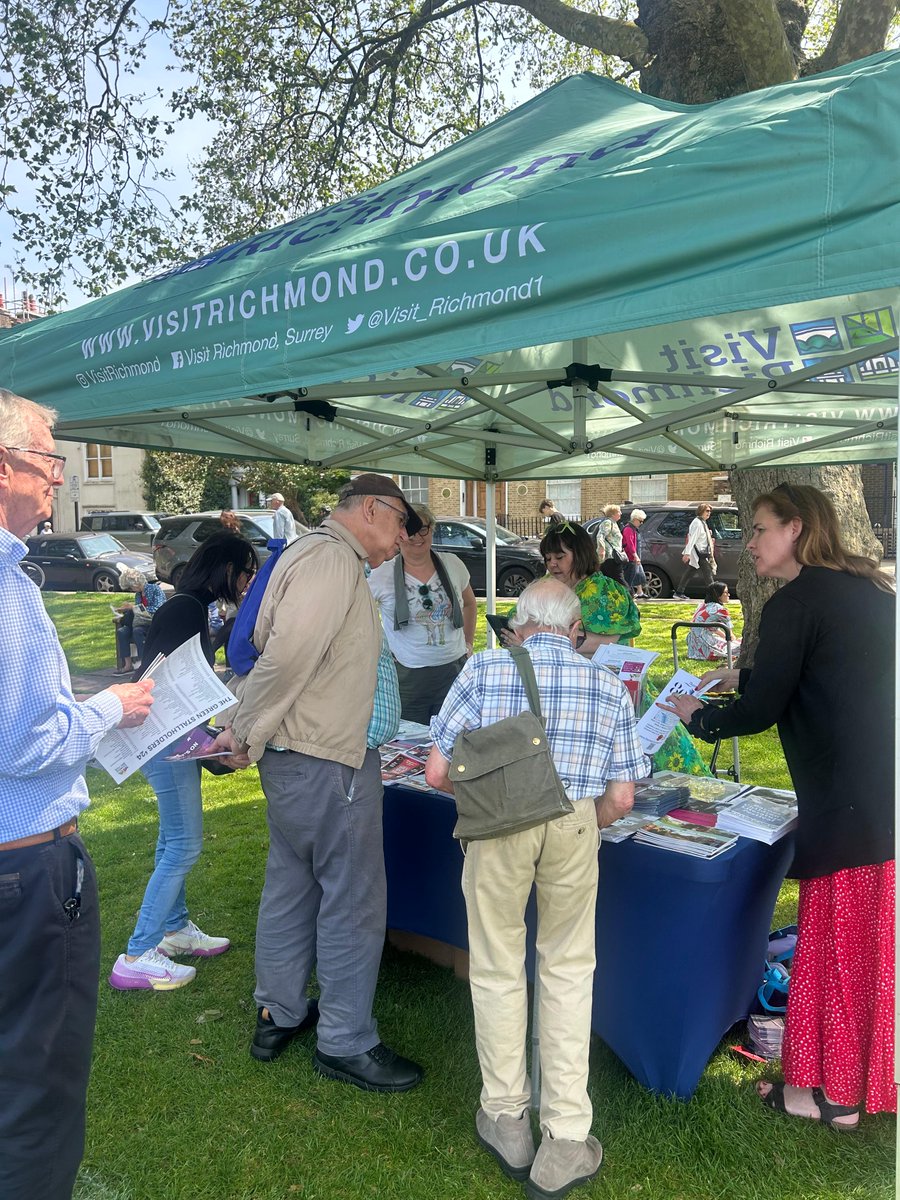 The last hour! @richmondmayfair 🎡 Come and say hello, you can also find out all the amazing things to see and do in the borough! Stall 257 Sign up to our e-newsletter at our stall for your chance to win 4 tickets to the @foodiesfestival! 🍔🌮🥪