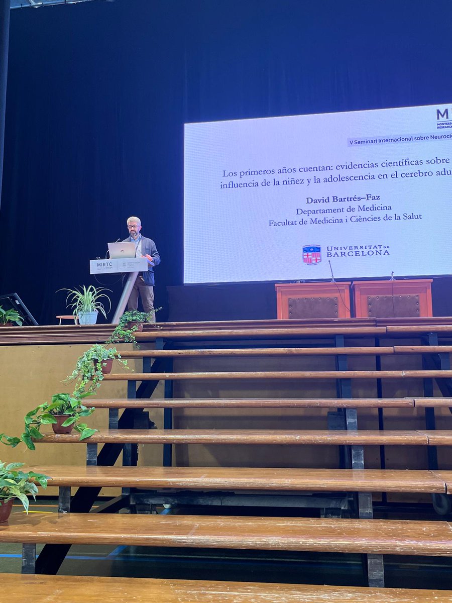 montessoripalau's tweet photo. La conferència de clausura de l’#ISNE5 porta per títol ‘Els primers anys compten: evidències científiques sobre la influència de la infantesa i adolescència en el cervell adult’ a càrrec de @DBartres_Faz. https://t.co/E6EasYCPdc