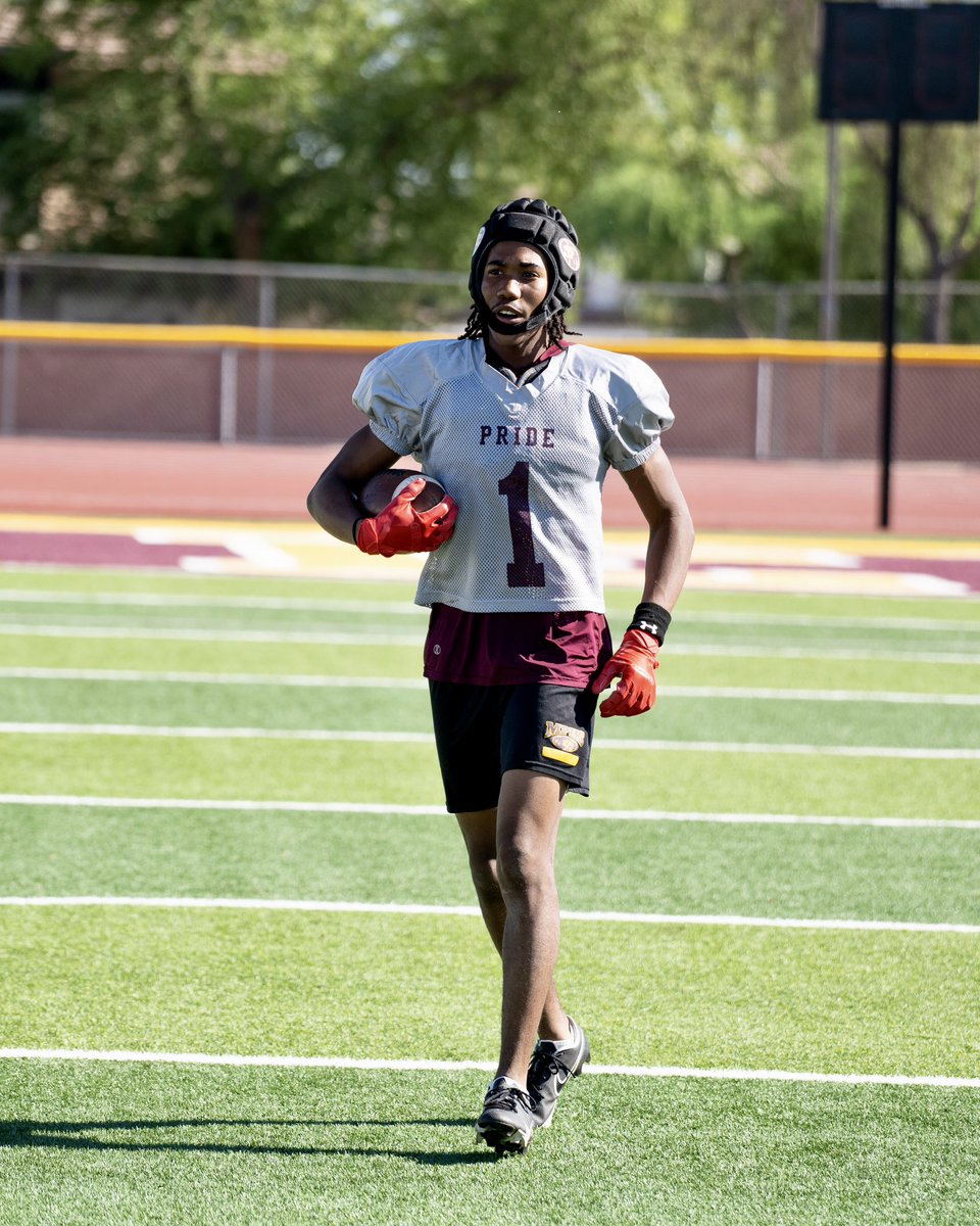 PeteKnow_'s tweet photo. •@MPHS_Football offense has some great pieces coming back up front on the O-Line and some standout skill guys!! 

Here are a couple key guys looking to contribute: 
25’ QB @Rober1Knorr_
26’ QB @Camar_lee10
25’ RB @jamarlon_o
25’ WR @ChaseShumate7 
25’ ATH @MarionG53787154 
26’ OL @AaronEliThomas
25’ OL @devinjohnson_61 
26’ OL @Tyrique_70
25’ OL @Jaydenberrios72

Will have some key defensive guys contribute also to the offense.