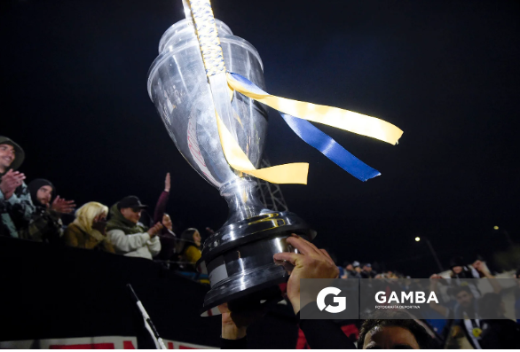 RomuloMChenlo's tweet photo. Hoy hay 45 partidos por #CopaOFI, 18 por la Copa Nacional de Clubes A y 27 por la Copa A de la @OFIUruguay  y juega Waltercito! Sale #Hilo https://t.co/1twj6pYIuA
