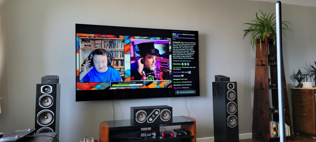 Got @Sierra_OffLine & @textfiles up on the big screen for the @ROMchip_Journal fundraising stream, happening now!
