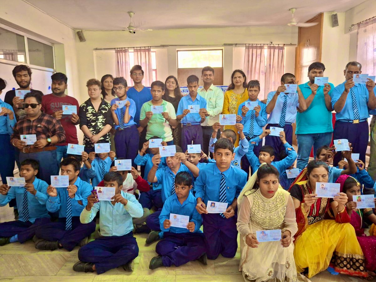 Prashasti/ प्रशस्ति / پرشستی ‎ tweet media