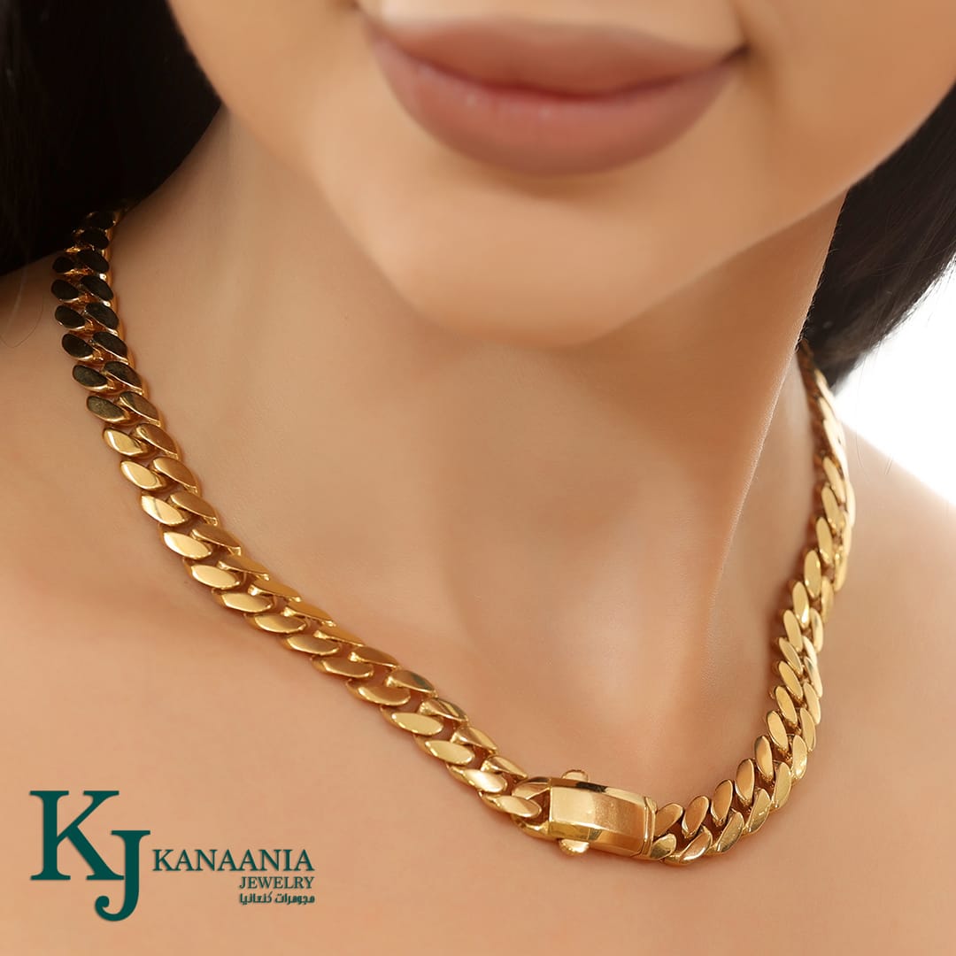 Golden Threads: Discover the 18K Gold Chain Collection at Kanaania Jewellery #KanaaniaJewellery #GoldChains #18KGold #TimelessElegance #LuxuryJewelry #StyleEssential