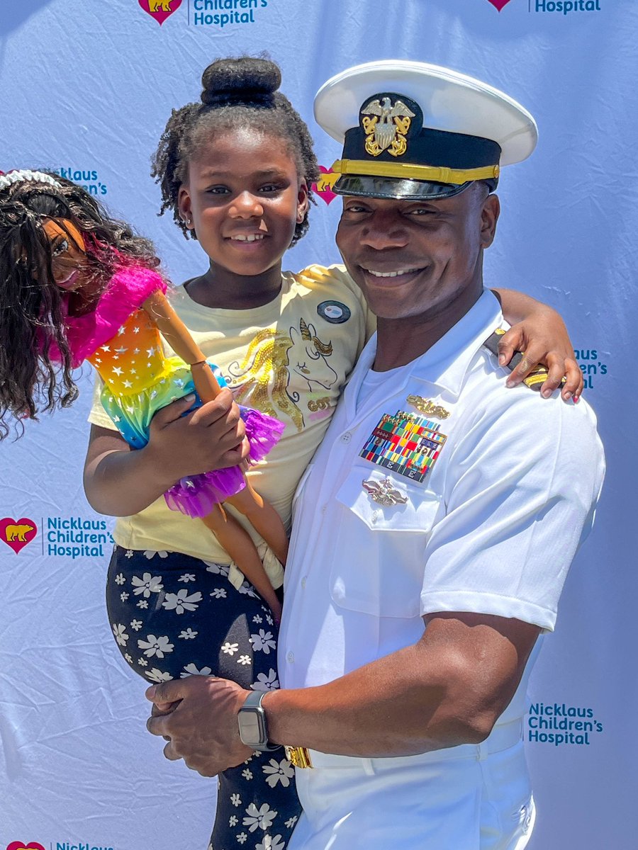 fleetweekmiami's tweet photo. In addition to being skilled warfighters, our service members are good neighbors who care about the communities in which they live and those they visit. 

Marines and Sailors handed out toys during an event at @Nicklaus4Kids as part of #FleetWeekMiami. https://t.co/73UTSedNrF