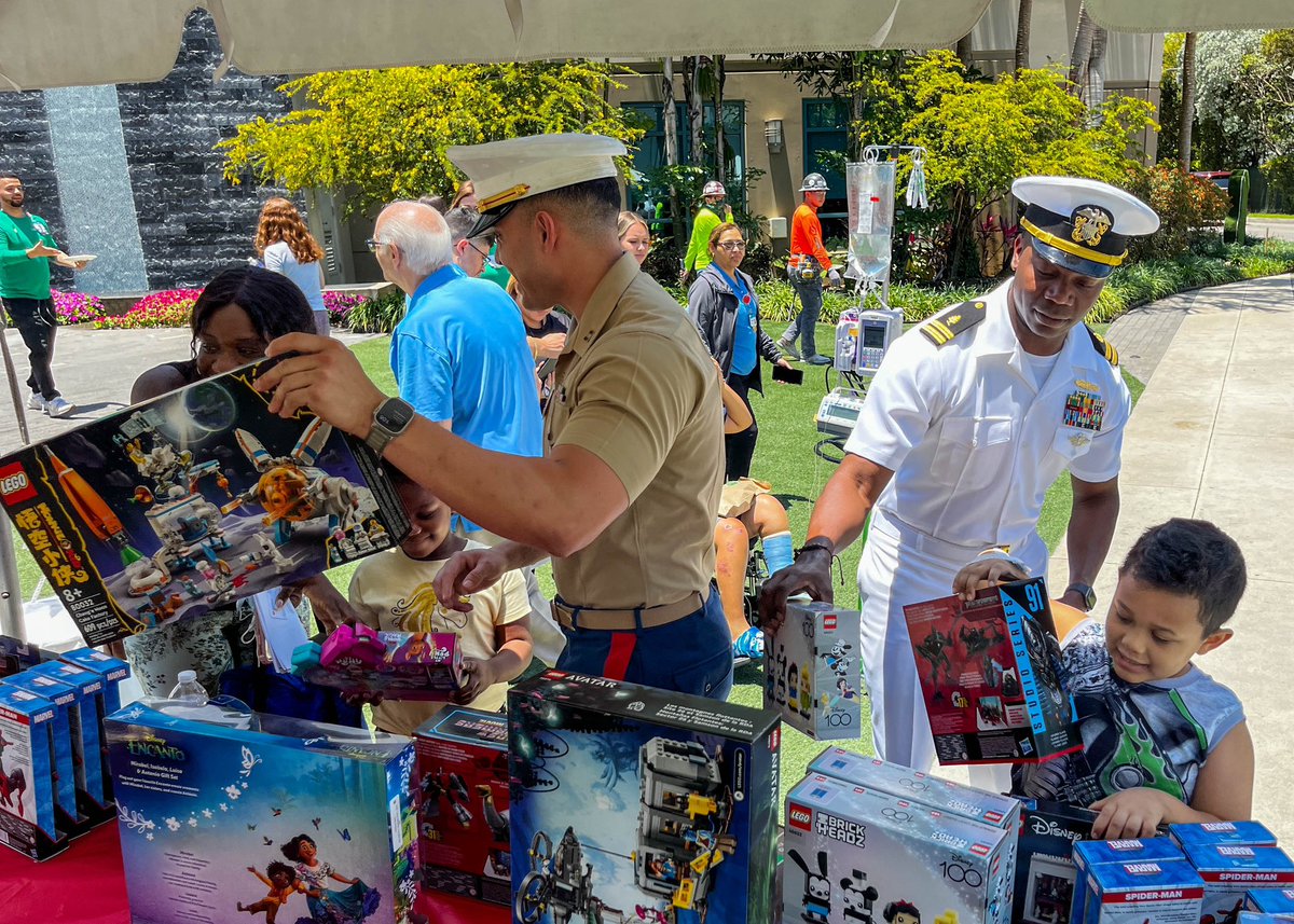 Fleet Week Miami (@fleetweekmiami) on Twitter photo In addition to being skilled warfighters, our service members are good neighbors who care about the communities in which they live and those they visit.
Marines and Sailors handed out toys during an event at <a href="/Nicklaus4Kids/">Nicklaus Children's</a> as part of #FleetWeekMiami. In addition to being skilled warfighters, our service members are good neighbors who care about the communities in which they live and those they visit.
Marines and Sailors handed out toys during an event at <a href="/Nicklaus4Kids/">Nicklaus Children's</a> as part of #FleetWeekMiami.