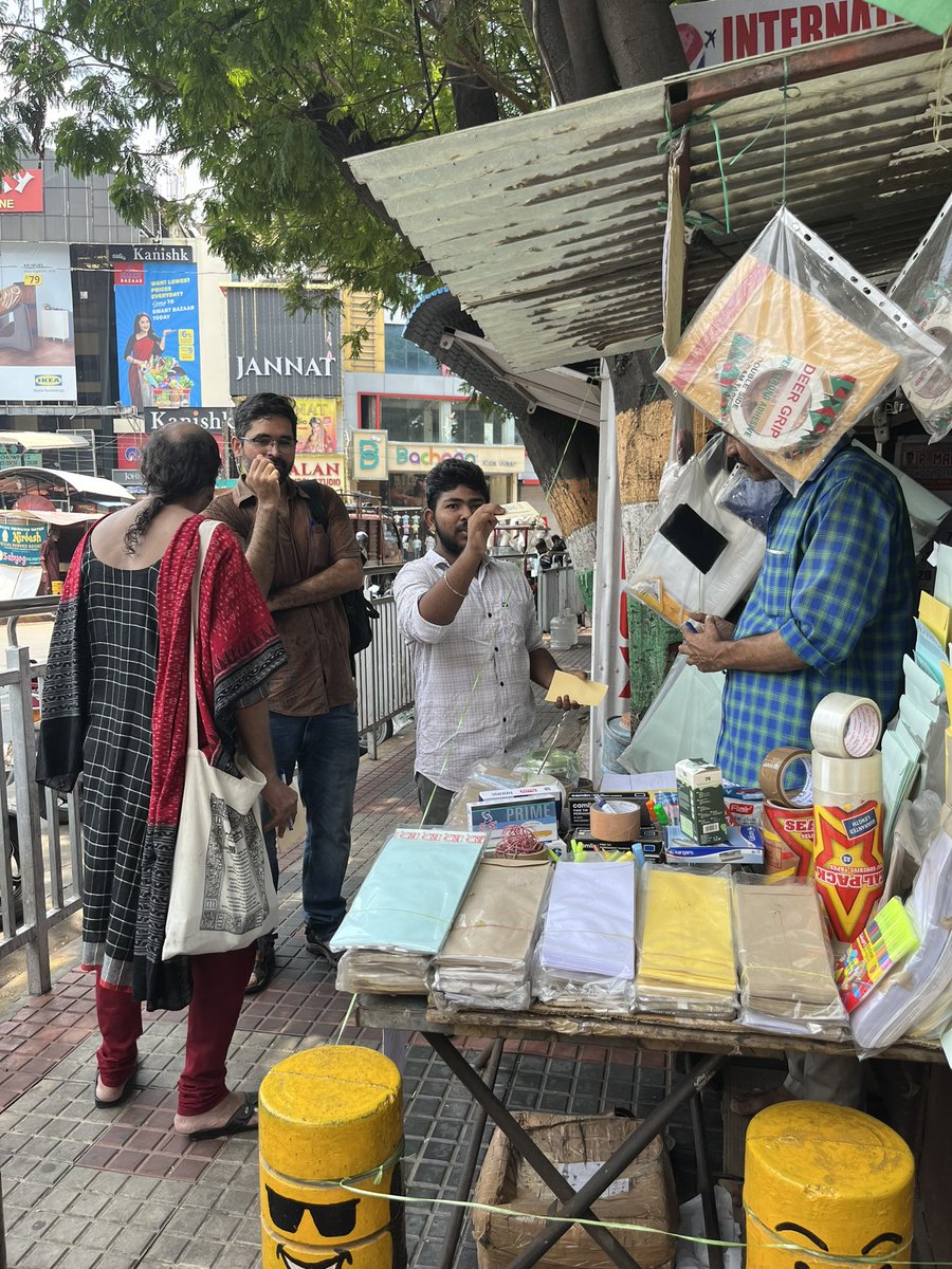 Volunteers also spoke to members of the public to educate them about violations to the moral code of conduct and seeking their support. #GrowASpineOrResign