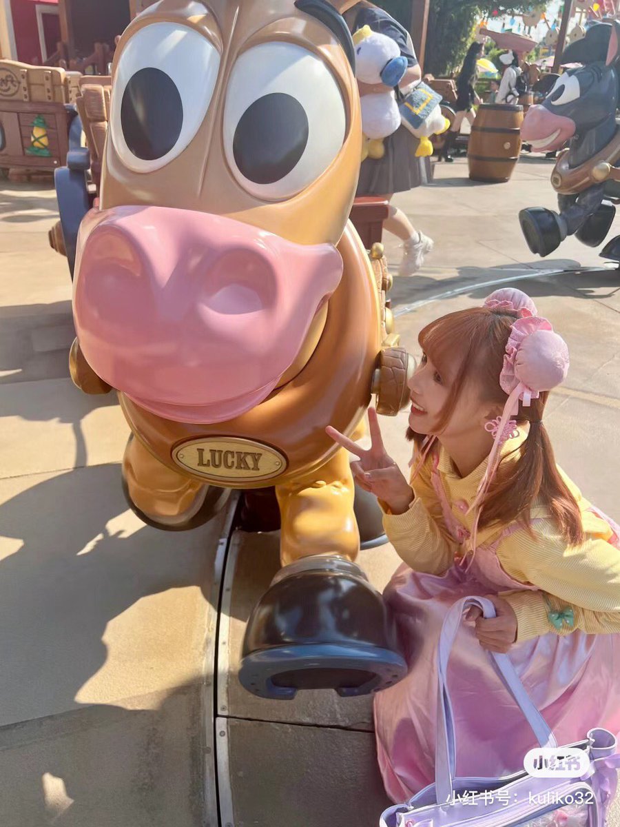shenying_fans's tweet photo. AKB48 Team SH 沈莹（Shen Ying）

ディズニー好きの栗子

#AKB48TeamSH #沈莹 #ShenYing https://t.co/2iviQLLnXf