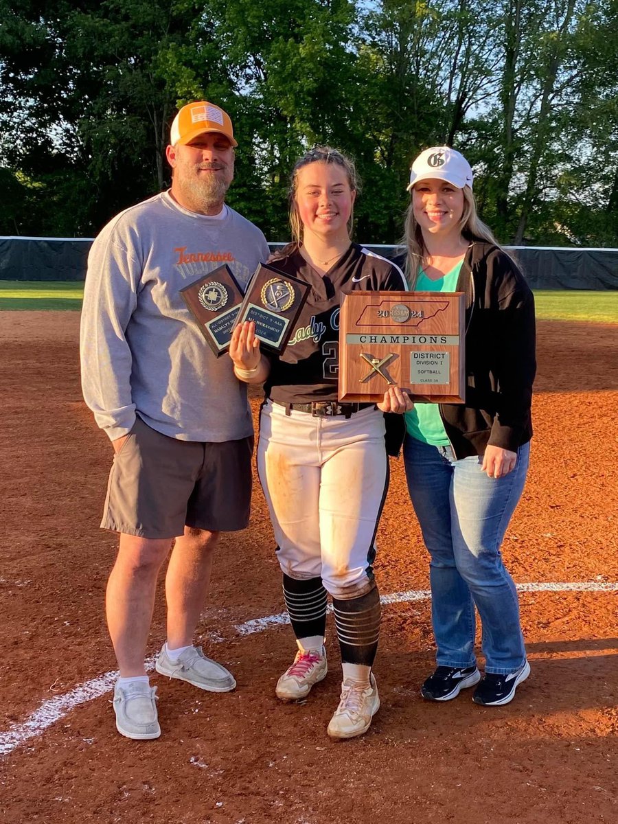 Congratulations to Madalyn Shinton for 3 A District 9 All District and All District Tournament Team. I 👀U Mad Dog 💪💜🧡