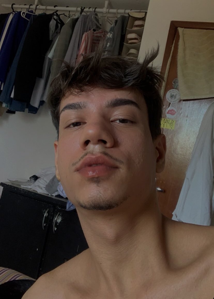 paulutchos's tweet photo. oiiii amor ta podendo falar ou cê tá metendo? https://t.co/LOYJlVVh0c