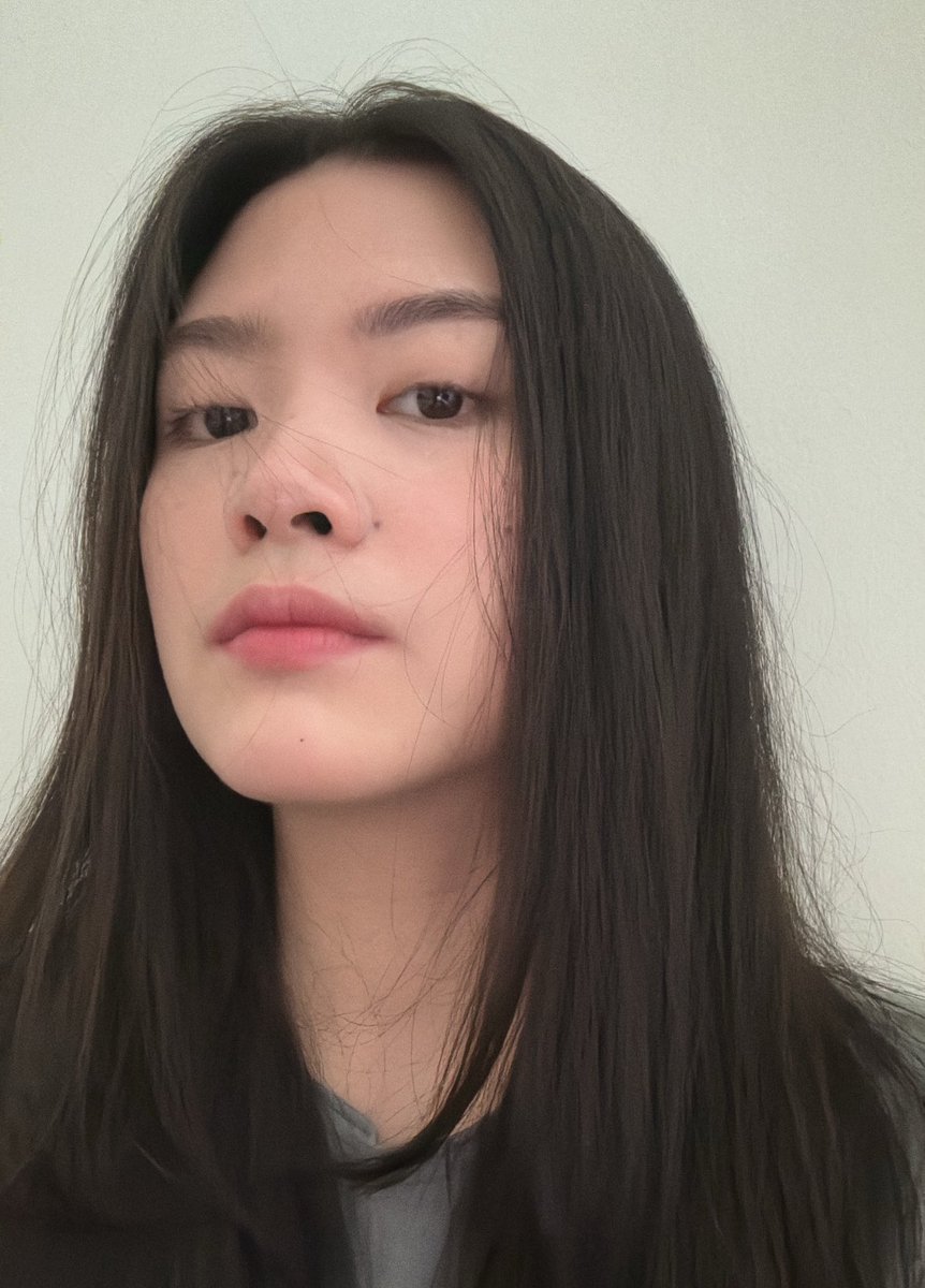 straight face

#BriizeSelcaDay #BRZSD #SUNGCHAN #성찬 #RIIZE #라이즈 <a href="/RIIZE_official/">RIIZE</a>