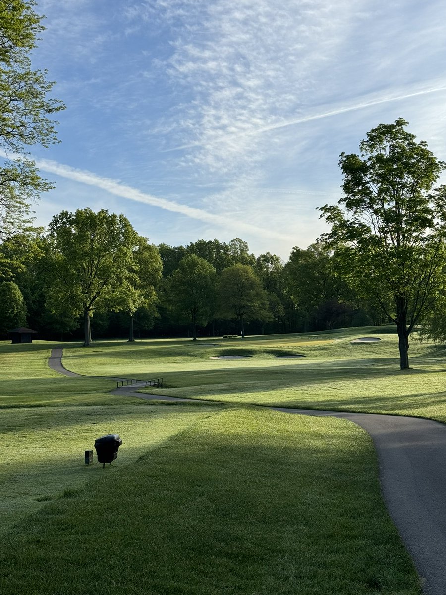 Squaw Creek Country Club in Youngstown Ohio is one of the very best in Ohio. Narrow and tree lined with thick rough. Used to host an LPGA event years ago