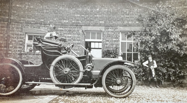 #DavesCarIDService

I have no idea about this one, other than it's probably in the UK. Just a photo in the family collection.