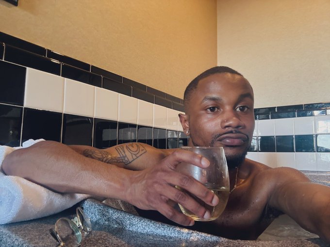 Watch $LIM 🐐's leaked NSFW photo on TwXstars