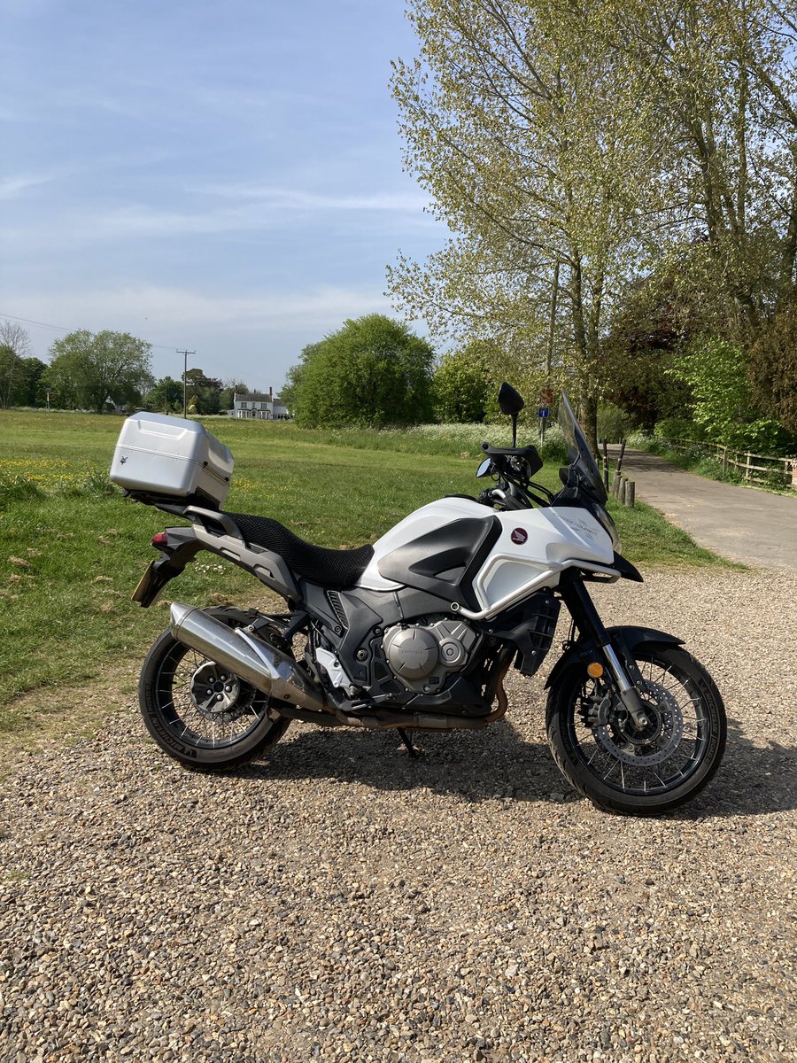 Sun’s out… fun’s out. Great 150 miles up to the coast and back. Definitely warmer inland! Sunday looks like being a belting bike day too - so get out there! If you don’t have a route picked out already, grab one from simonweir.co.uk/routes