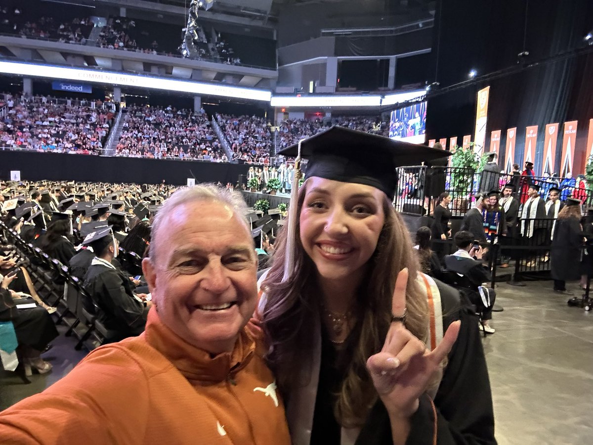 Pretty special few days. So proud of these young ladies. They are great @TexasLonghorns and will absolutely impact the world. @roriiiharmonnn @aa1iyahM & Taylor Jones are on to their Masters here at UT. Stay tuned, I believe the best is yet to come. #HookEm